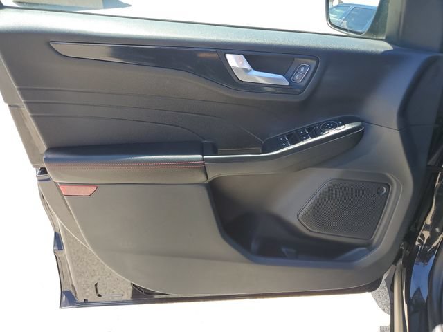 Used 2025 Ford Escape ST-Line FWD image 19