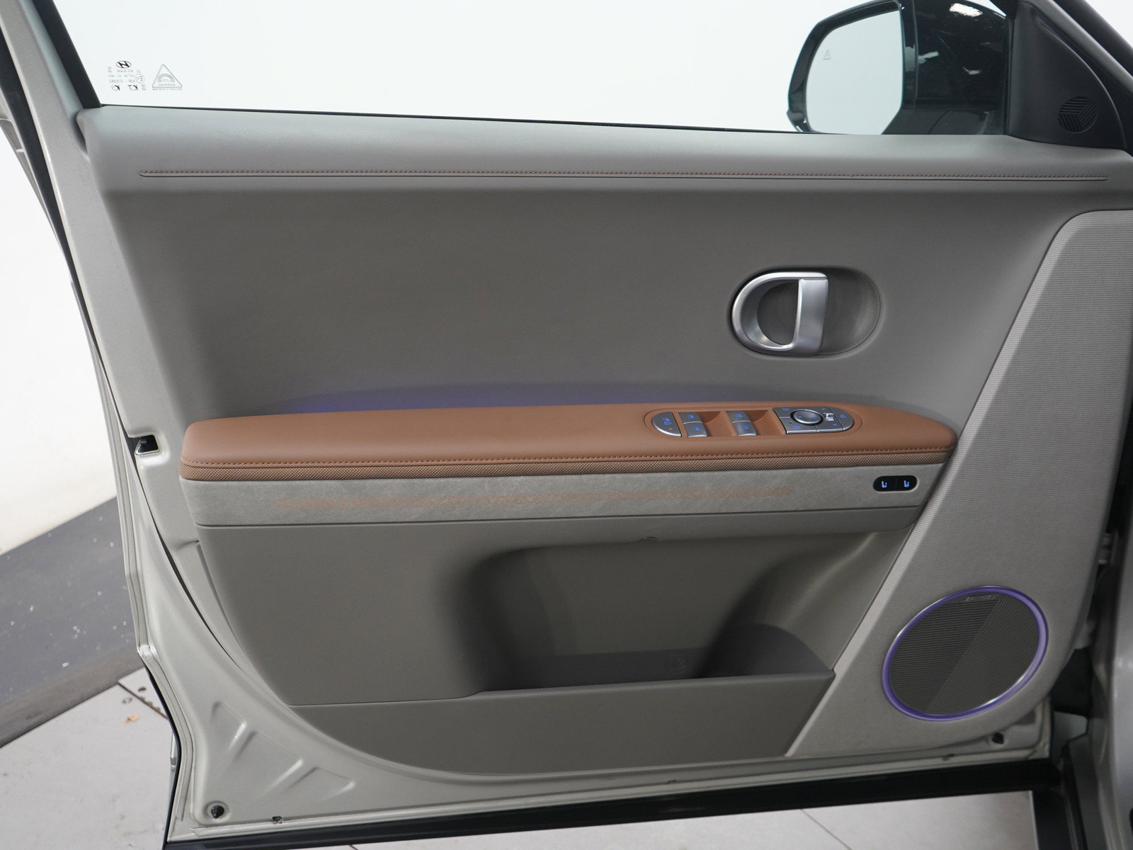 Certified 2024 Hyundai Ioniq 5 Limited AWD/4WD image 21