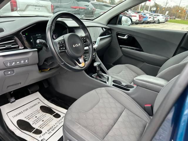 Used 2022 Kia Niro LXS w/ Digital Cluster Package image 11