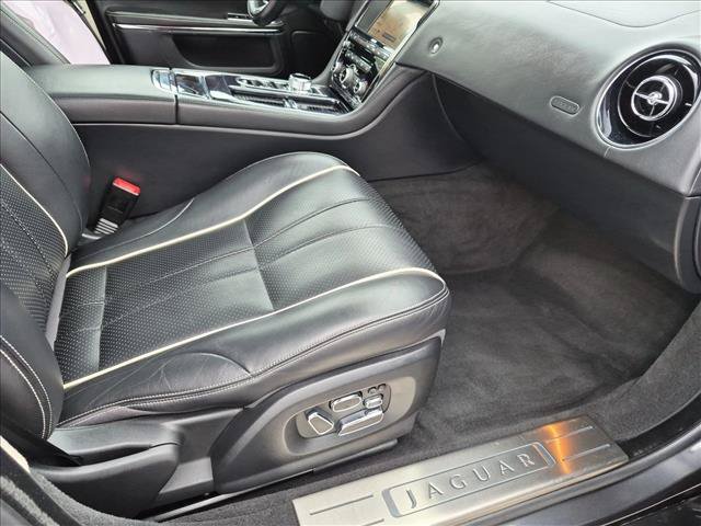 Used 2012 Jaguar XJ L RWD image 23