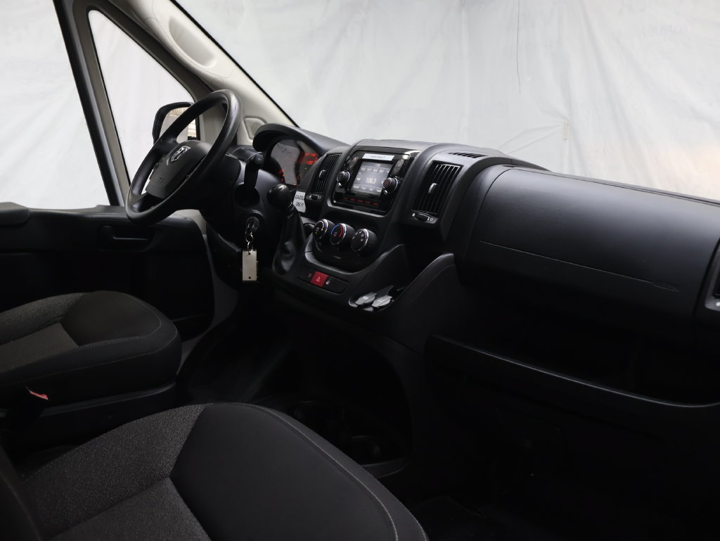 Used 2018 RAM ProMaster 3500 w/ Mopar Trailer Tow Group FWD image 10