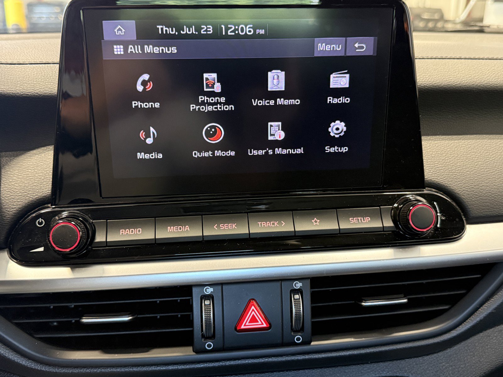 Used 2023 Kia Forte LXS w/ LXS Technology Package FWD image 10