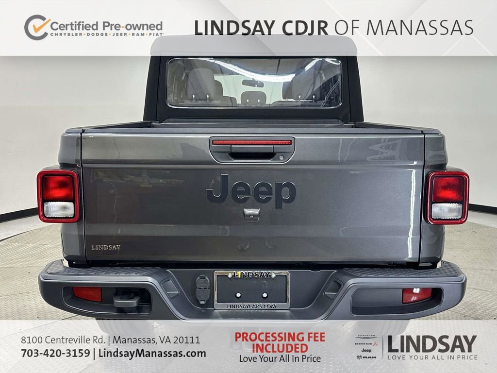 Used 2024 Jeep Gladiator Sport AWD/4WD image 8