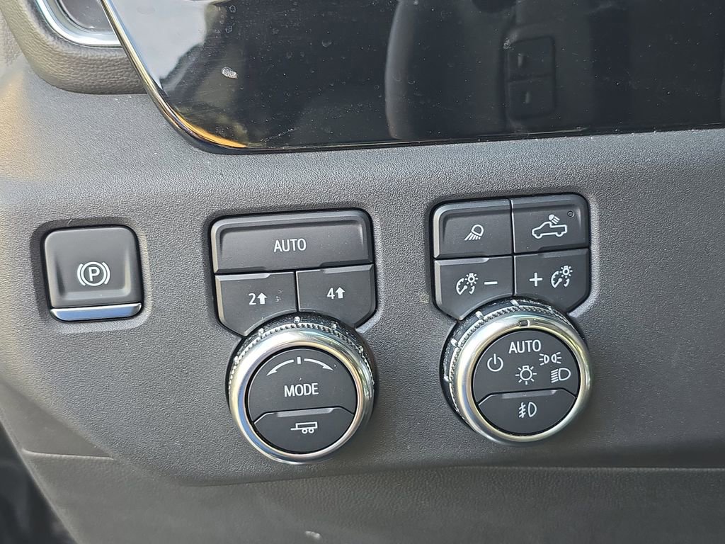 Used 2025 GMC Sierra 1500 Elevation w/ Preferred Package image 18