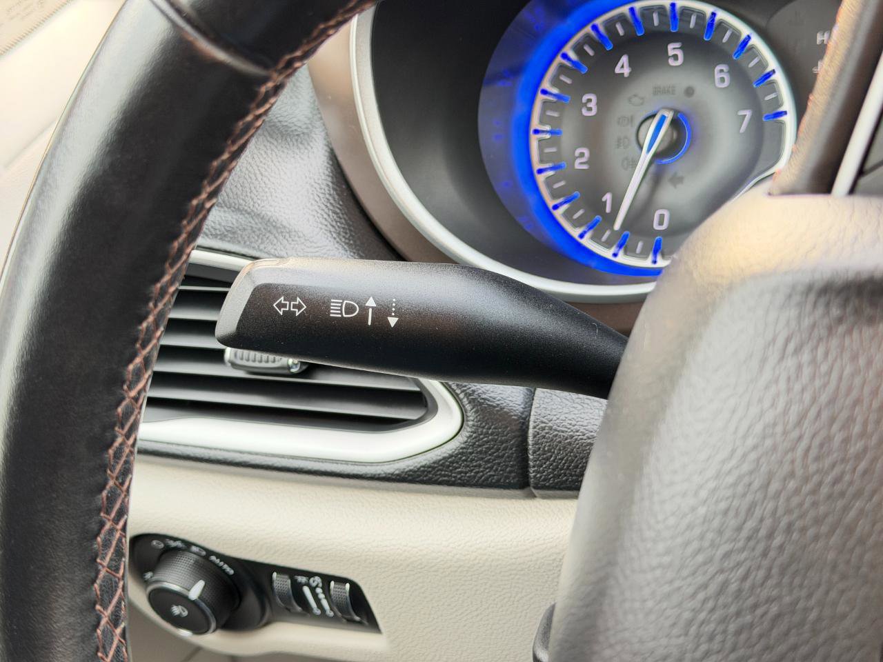 Used 2018 Chrysler Pacifica Touring-L image 67