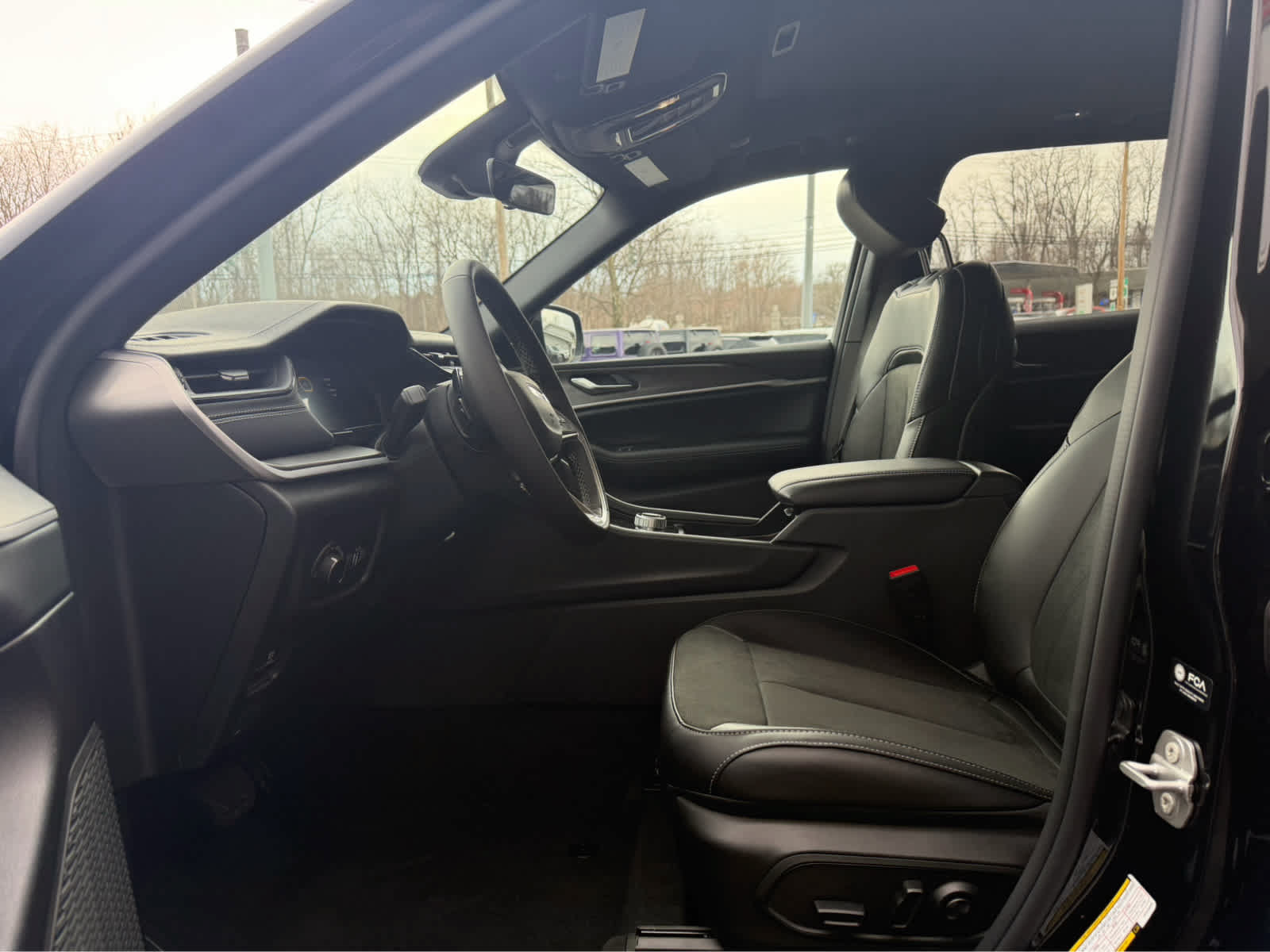 New 2026 Jeep Grand Cherokee Altitude AWD/4WD image 9