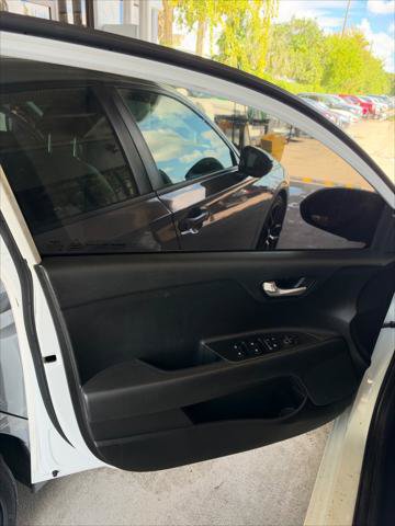 Used 2023 Kia Rio S FWD image 16