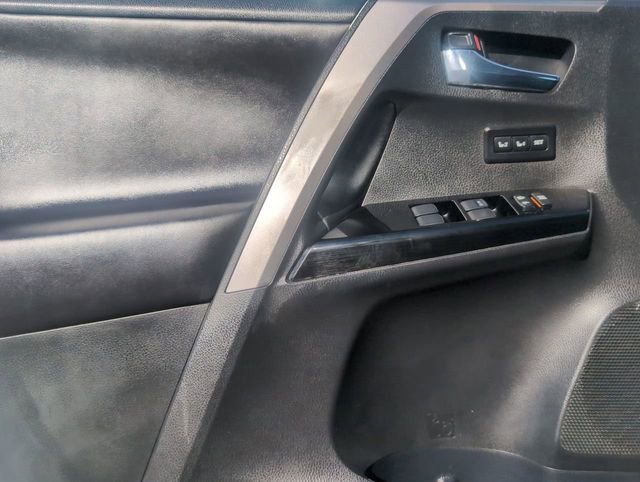 Used 2017 Toyota RAV4 Limited FWD image 22