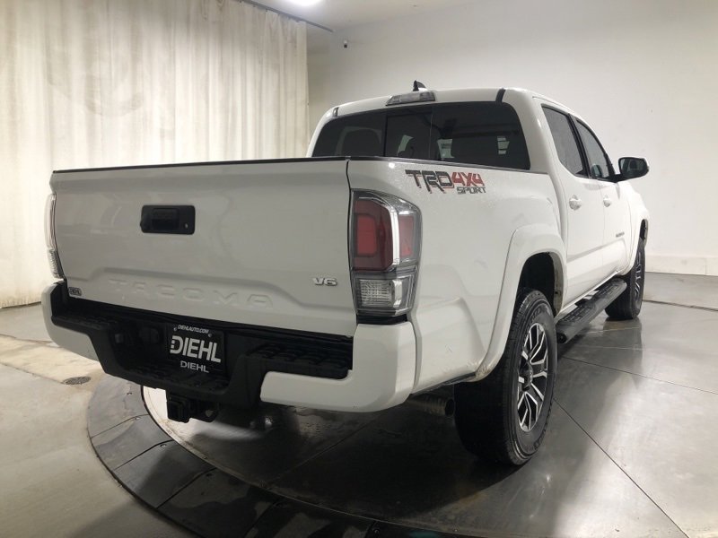 Used 2022 Toyota Tacoma TRD Sport image 7
