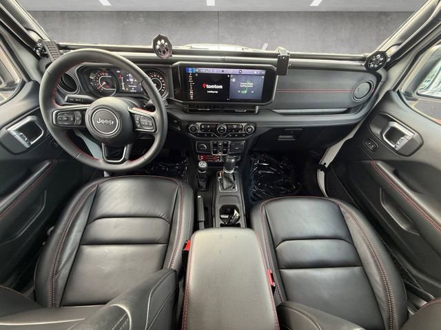 Used 2024 Jeep Gladiator Rubicon AWD/4WD image 21