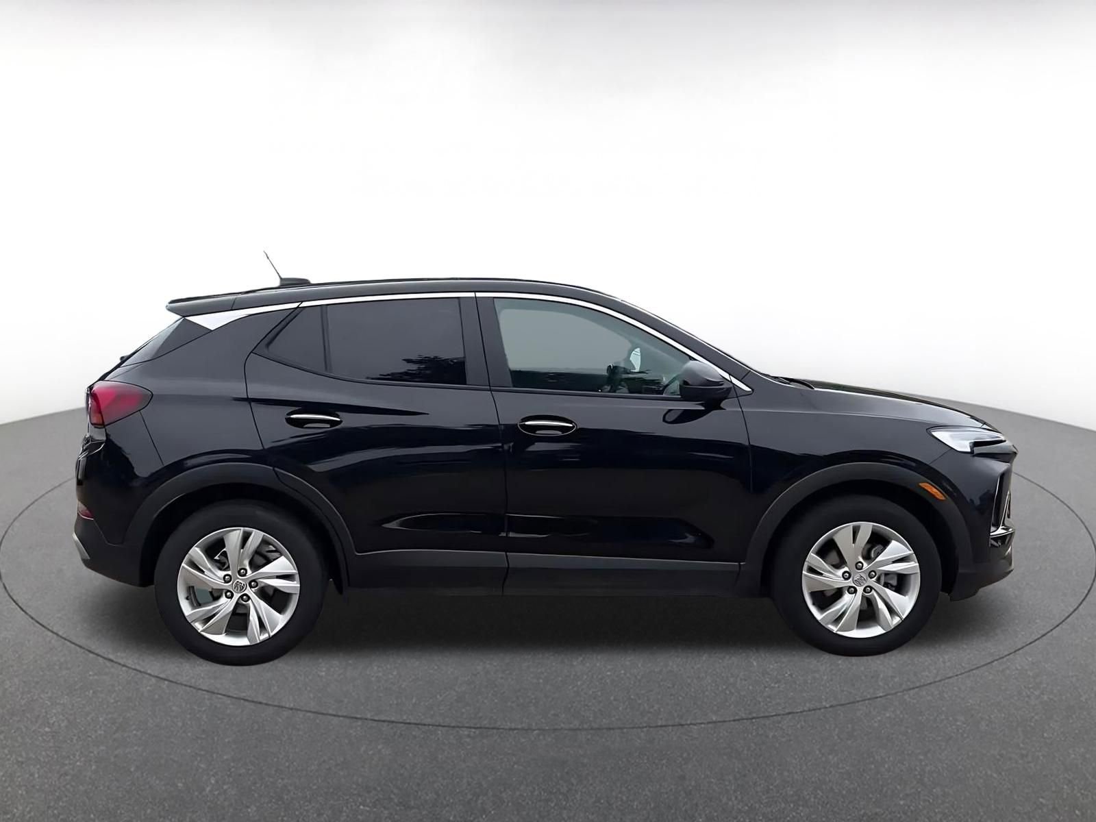 Used 2025 Buick Encore GX Preferred FWD image 16