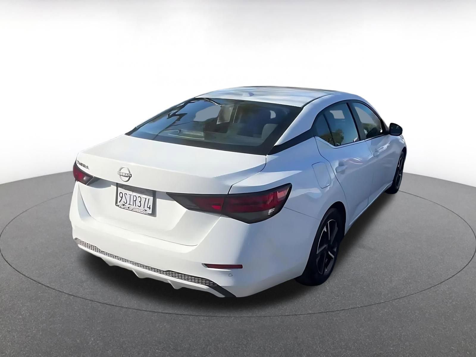 Used 2025 Nissan Sentra SV image 14