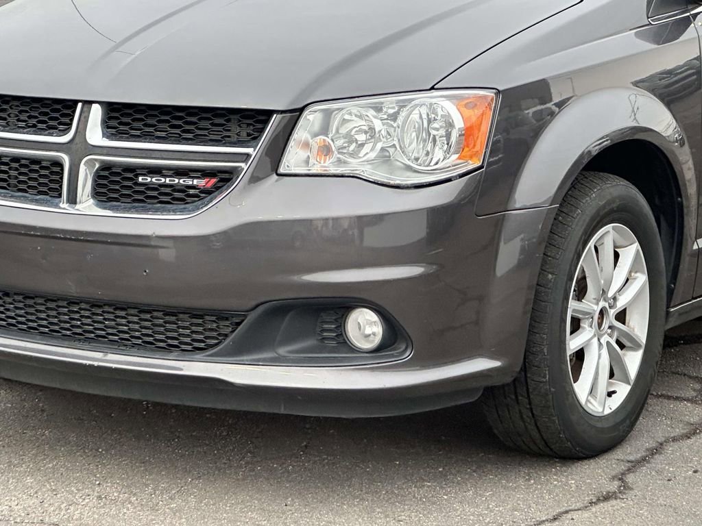 Used 2019 Dodge Grand Caravan SXT image 8