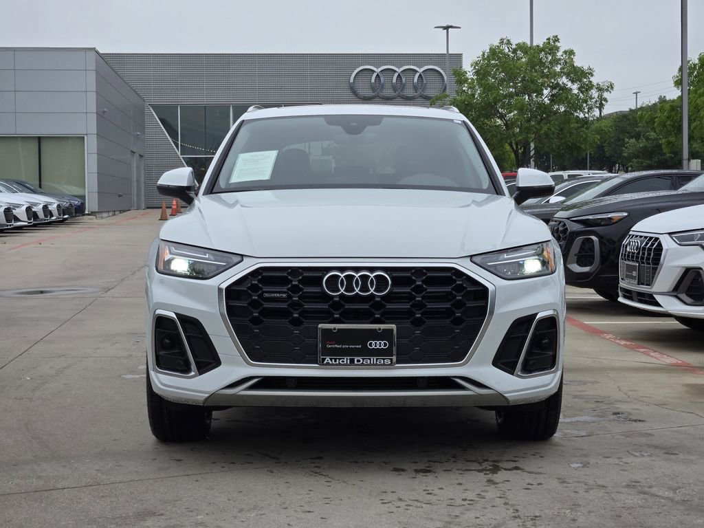 Certified 2024 Audi Q5 2.0T Premium w/ Convenience Package AWD/4WD image 4