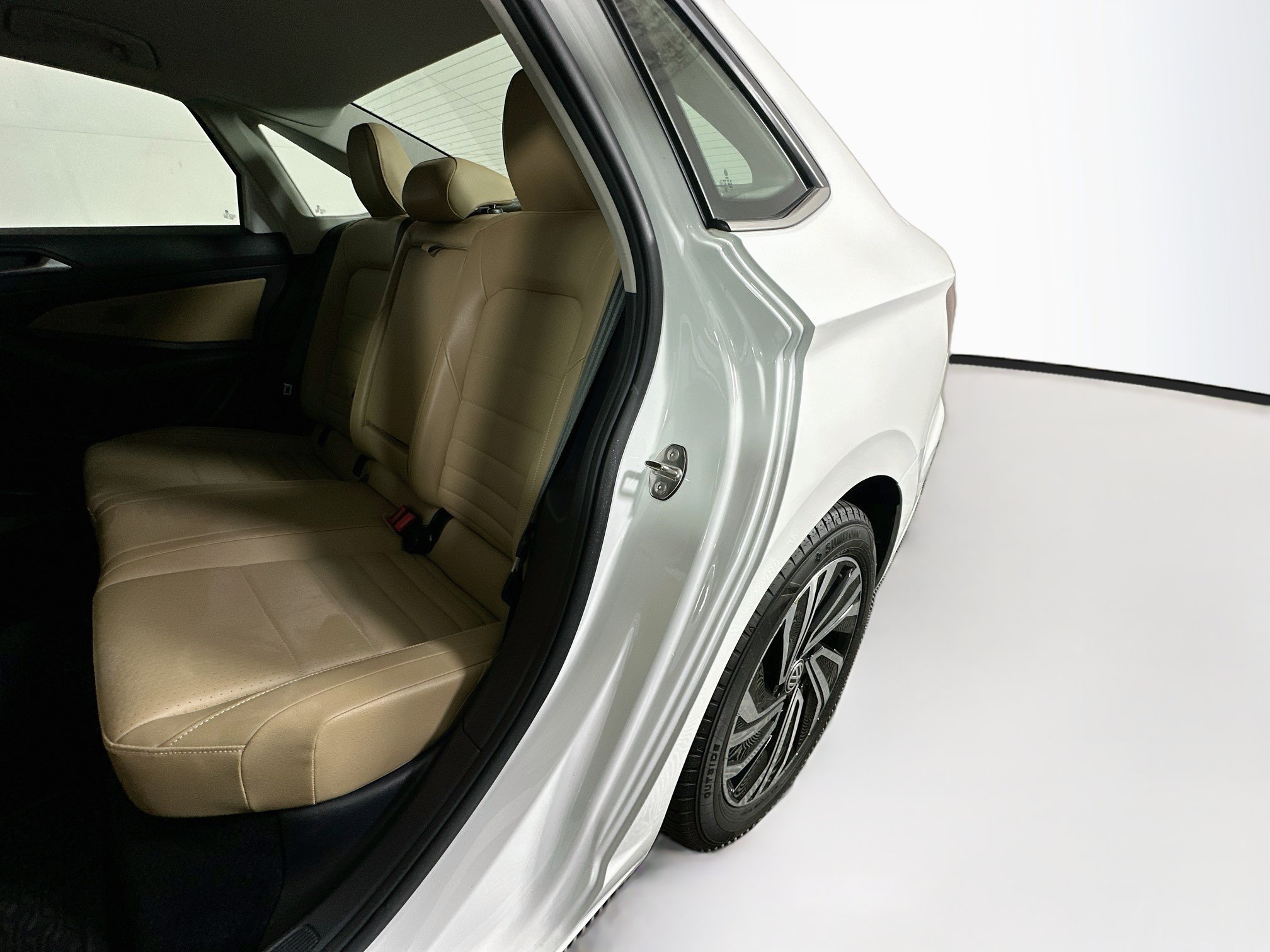 Used 2021 Volkswagen Jetta SEL FWD image 26