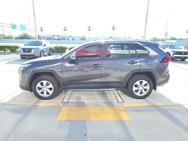 Used 2025 Toyota RAV4 LE FWD image 7