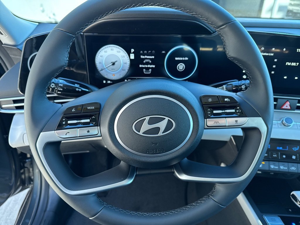 New 2026 Hyundai Elantra Limited image 3