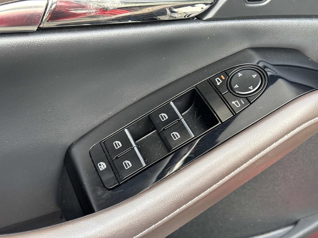 Used 2023 MAZDA CX-30 AWD 2.5 S w/ Premium Package image 23