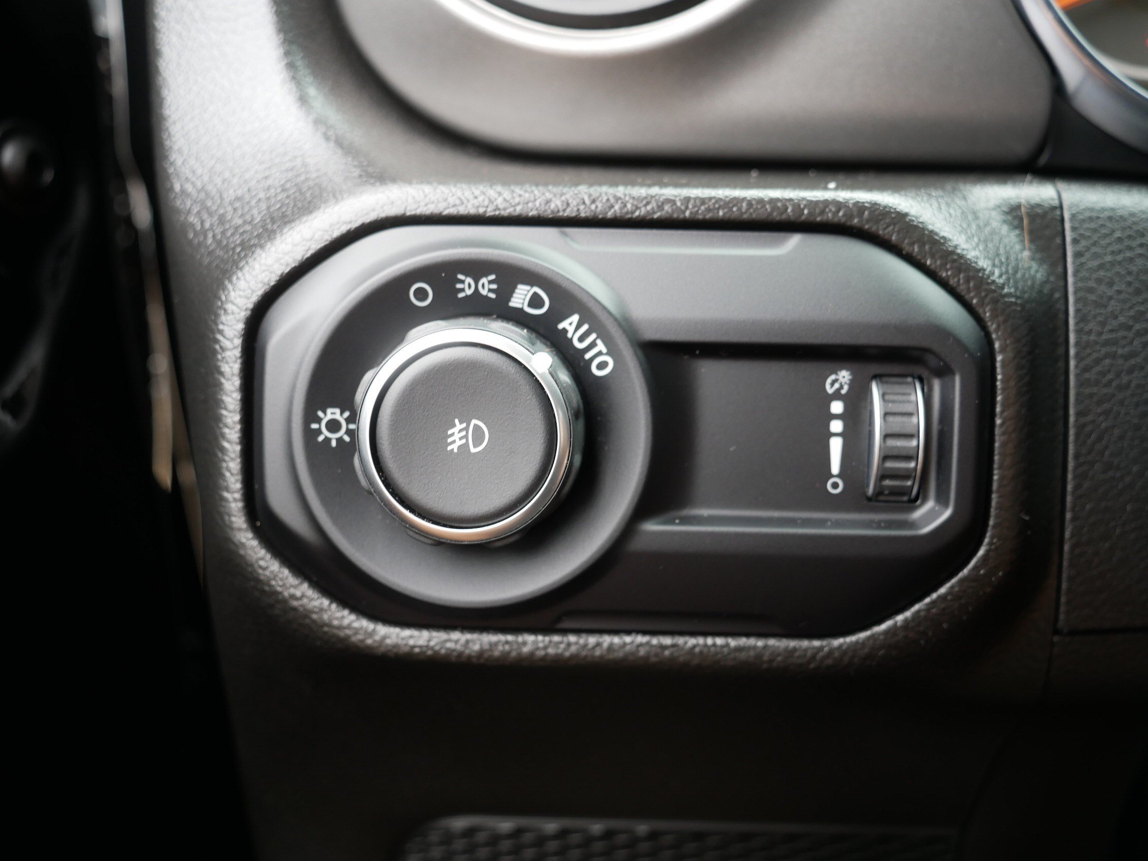 Used 2023 Jeep Wrangler Sport AWD/4WD image 26
