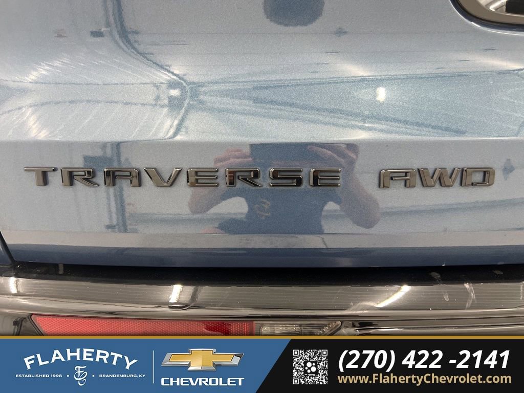 Used 2024 Chevrolet Traverse RS w/ LPO, Floor Liner Package image 18