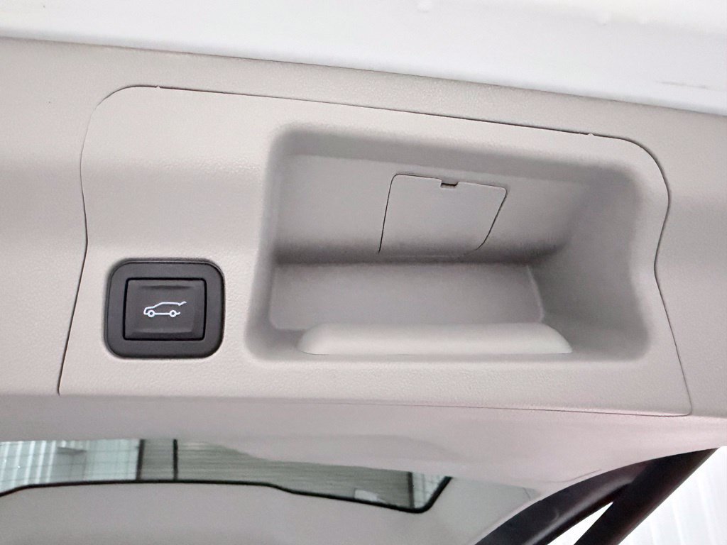 Used 2019 GMC Acadia SLT w/ LPO, Floor Liner Package FWD image 38