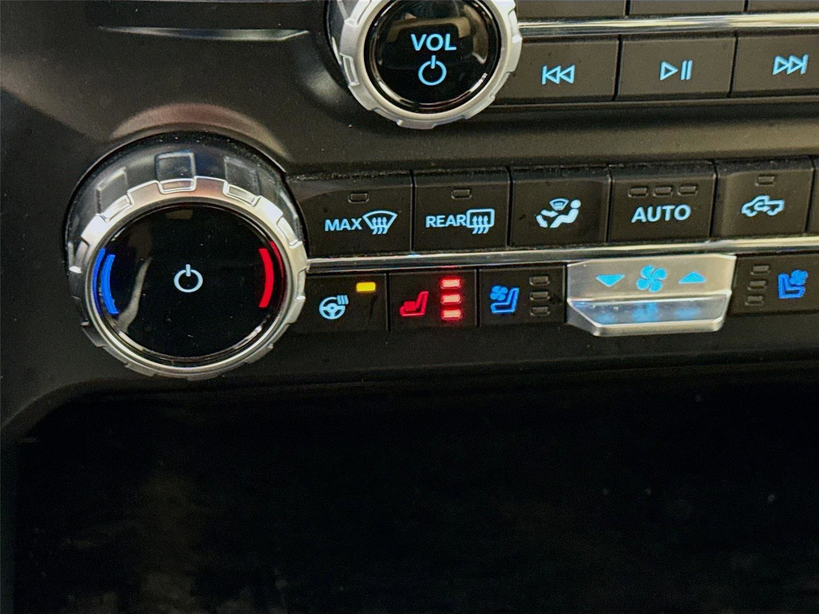 Used 2024 Ford F350 Lariat w/ Lariat Ultimate Package image 15