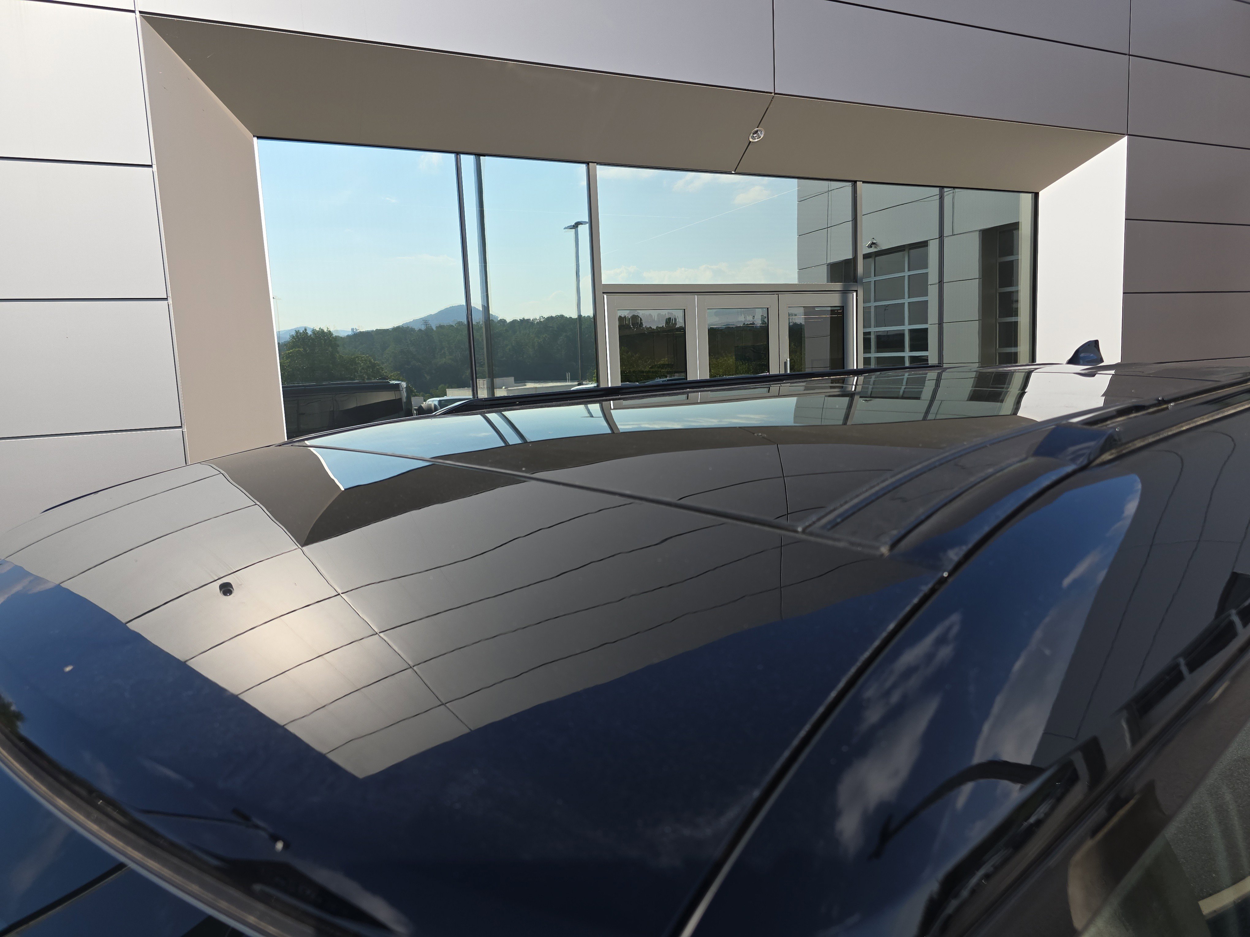 Used 2025 Land Rover Defender 110 S image 11