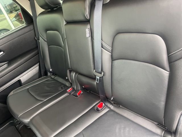Used 2025 Nissan Pathfinder SL FWD image 20