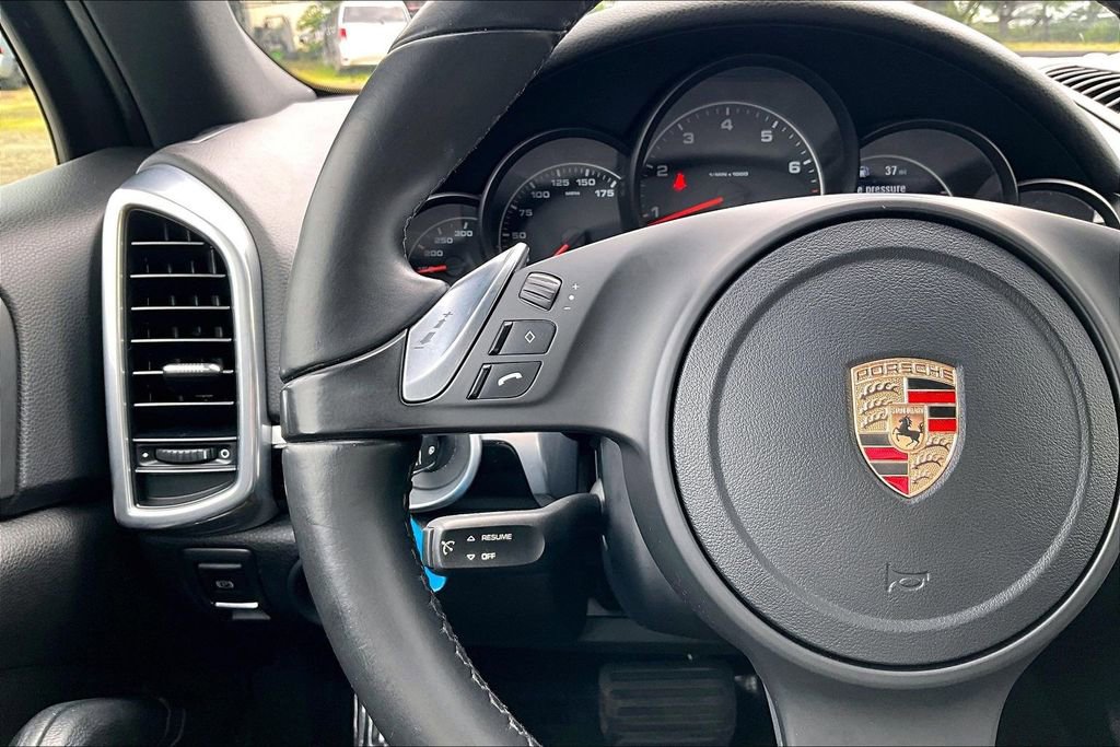 Used 2014 Porsche Cayenne AWD/4WD image 24