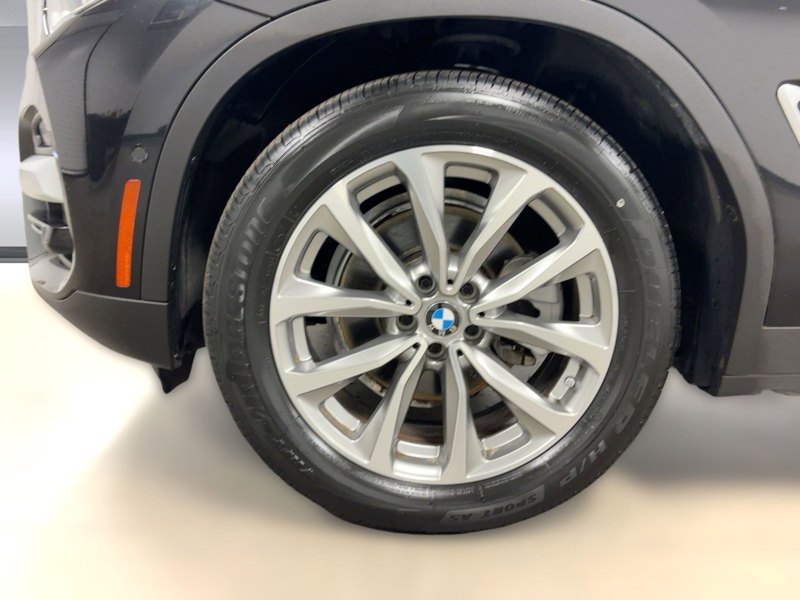 Used 2019 BMW X3 sDrive30i w/ Executive Package image 11