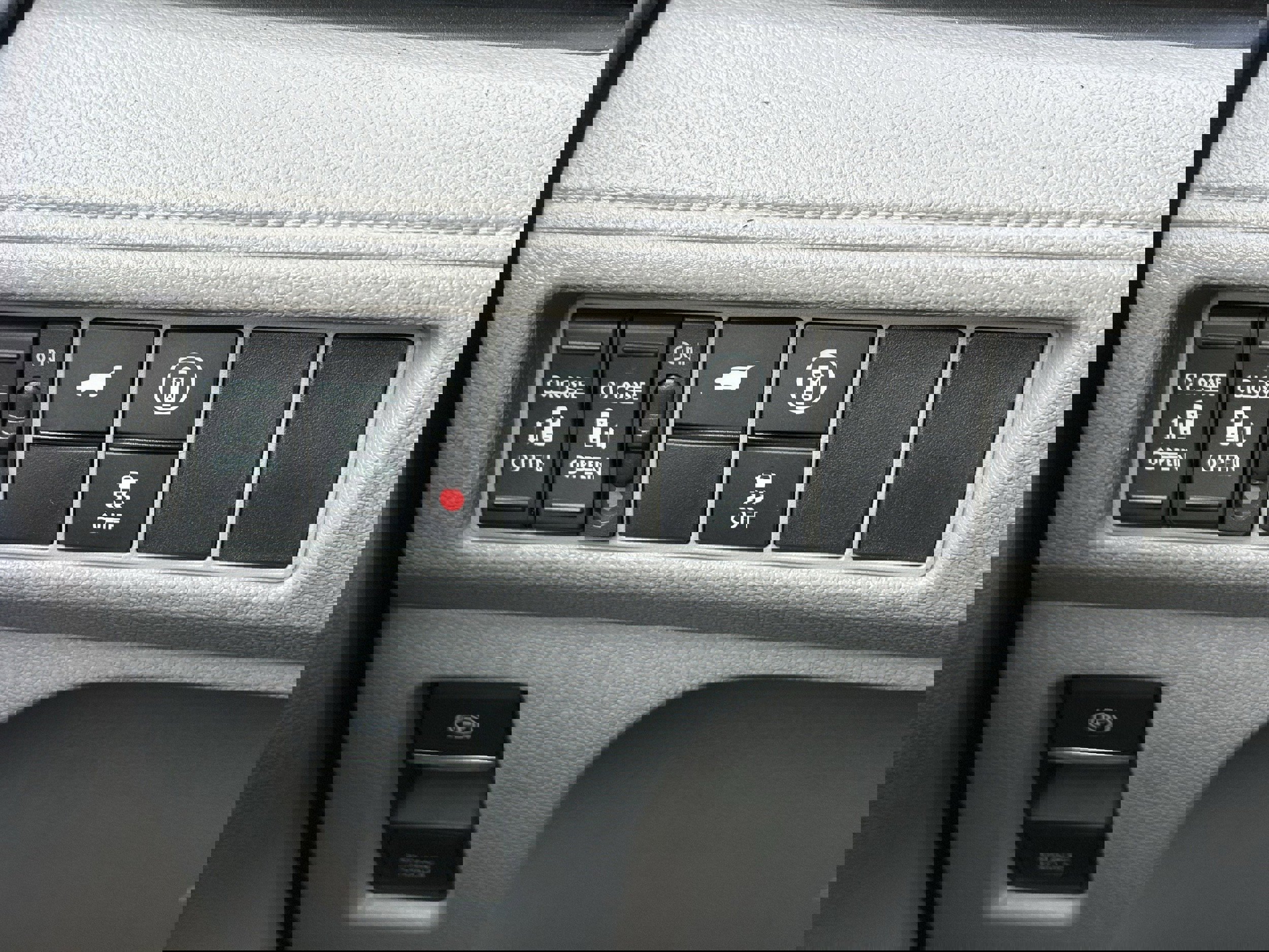 Used 2024 Honda Odyssey EX-L image 17