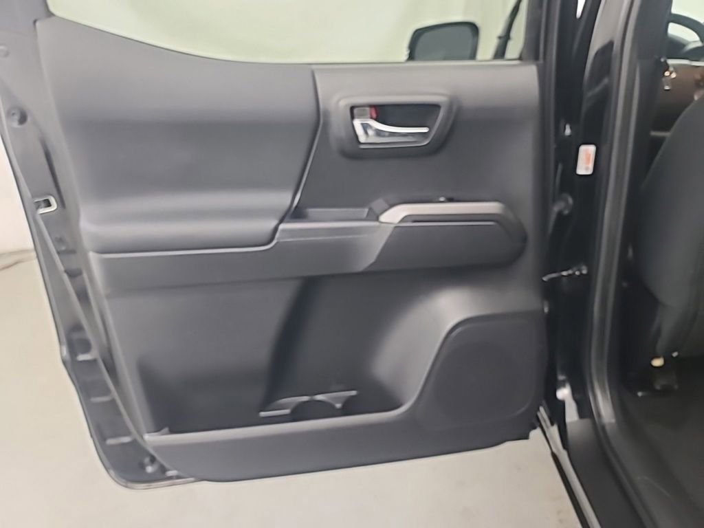 Used 2022 Toyota Tacoma TRD Sport image 20