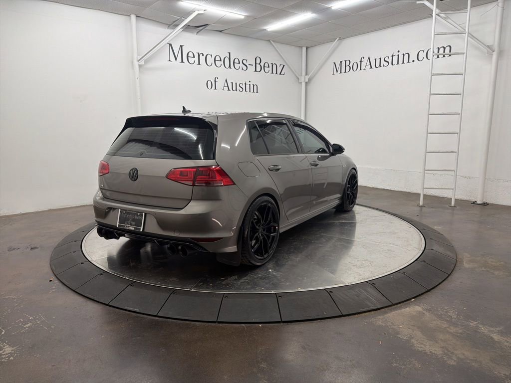 Used 2016 Volkswagen Golf 4-Door image 7