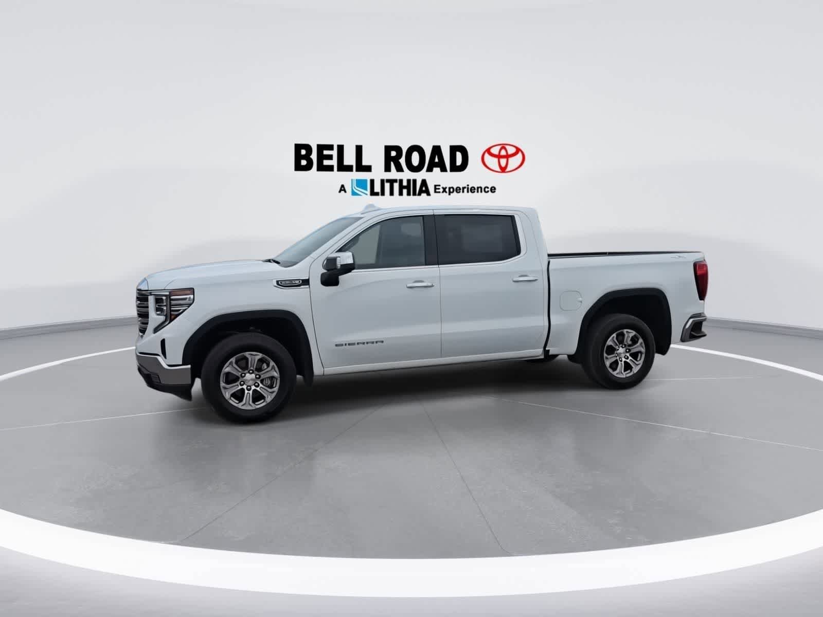 Used 2024 GMC Sierra 1500 SLT AWD/4WD image 4