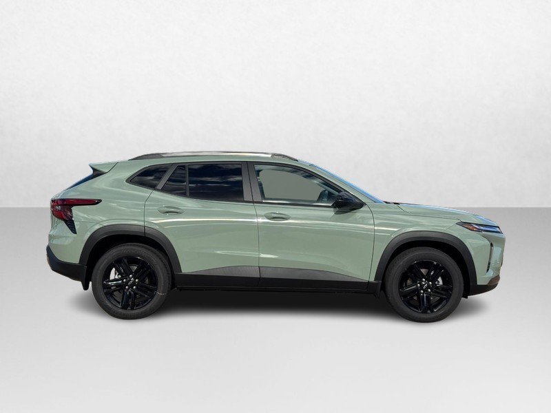 New 2026 Chevrolet Trax ACTIV w/ Sunroof Package image 2