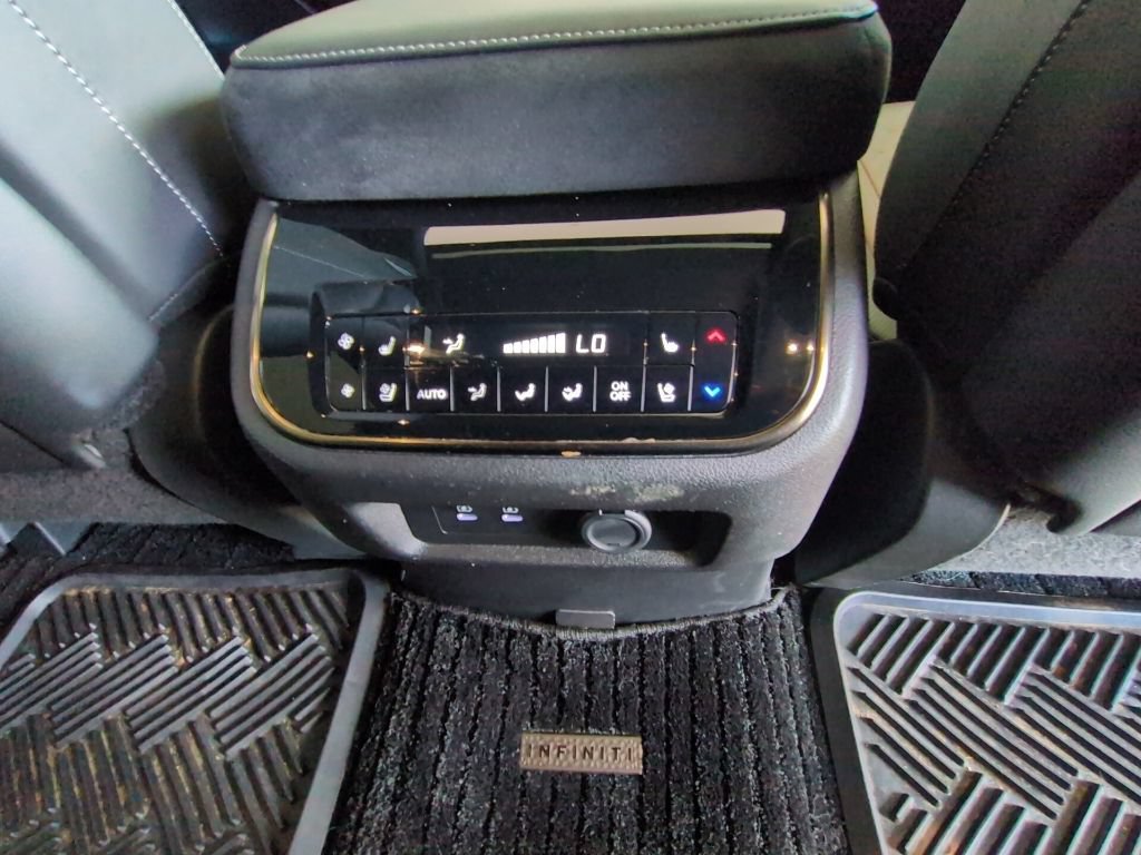 Used 2025 INFINITI QX80 Autograph w/ Autograph Exterior Package AWD/4WD image 32