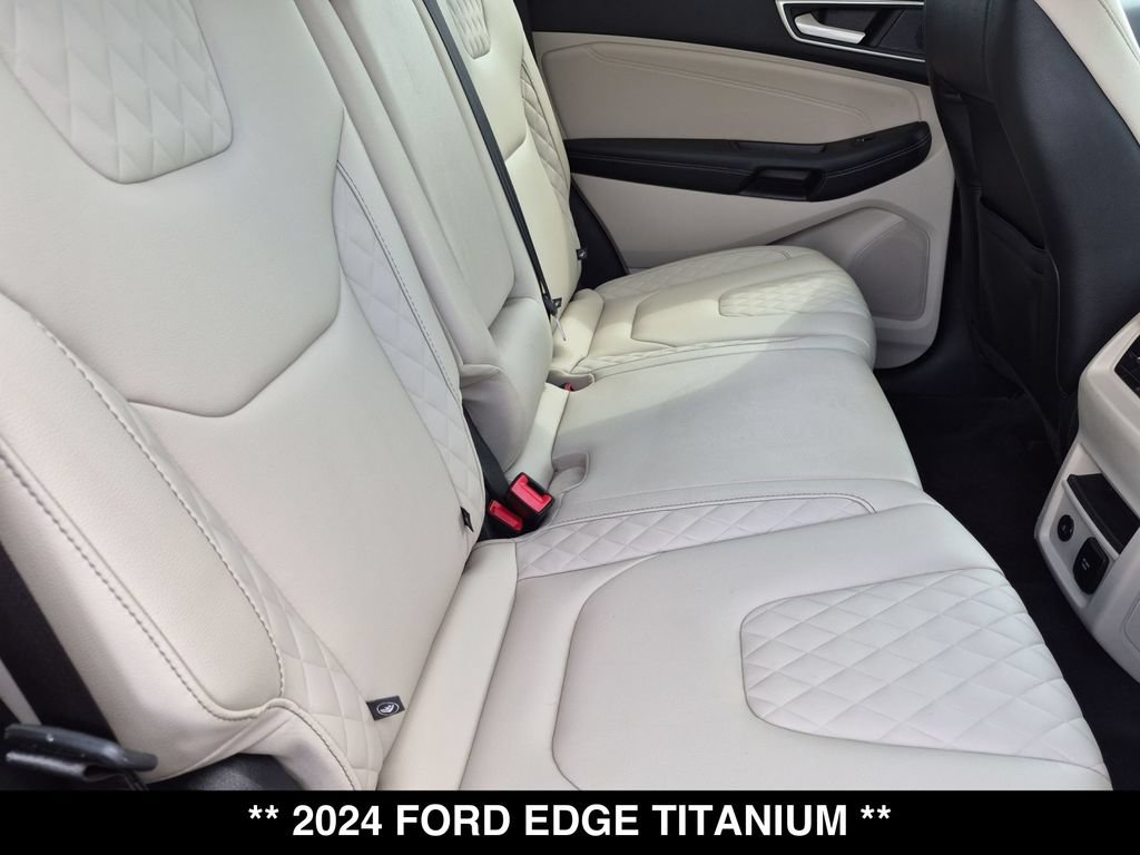 Used 2024 Ford Edge Titanium AWD/4WD image 25