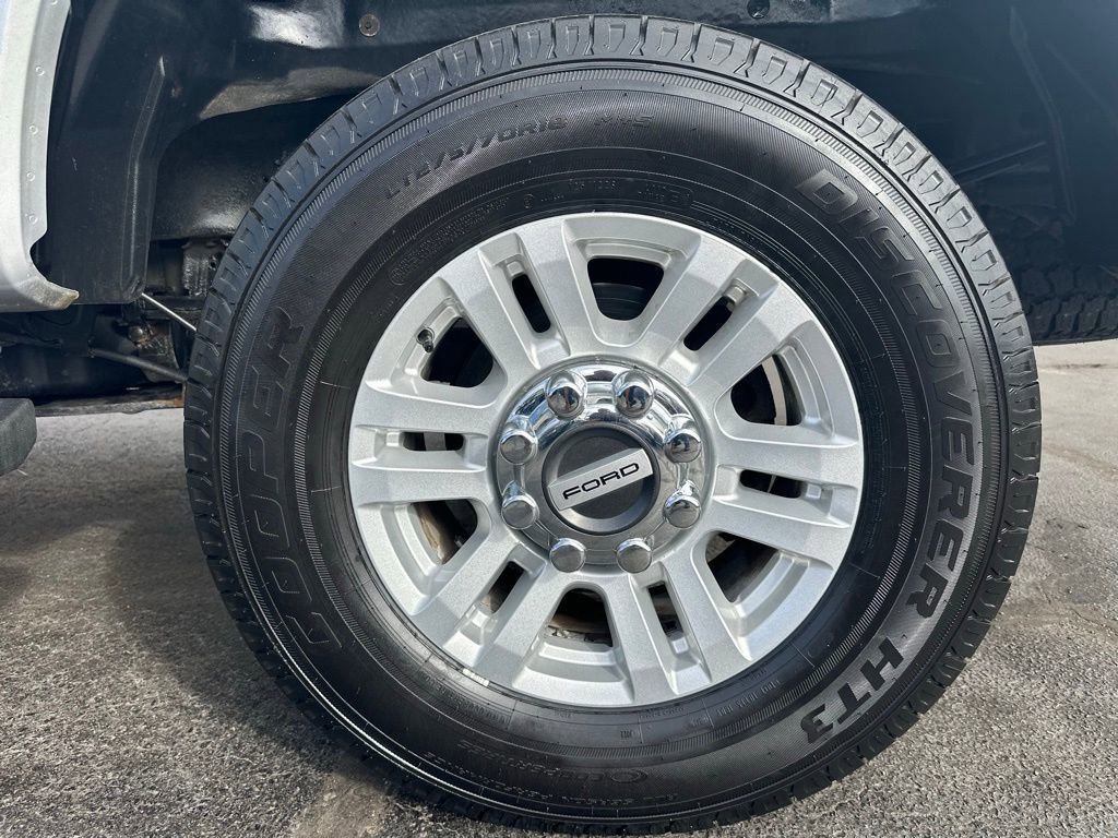 Used 2017 Ford F250 XLT w/ XLT Value Package image 37