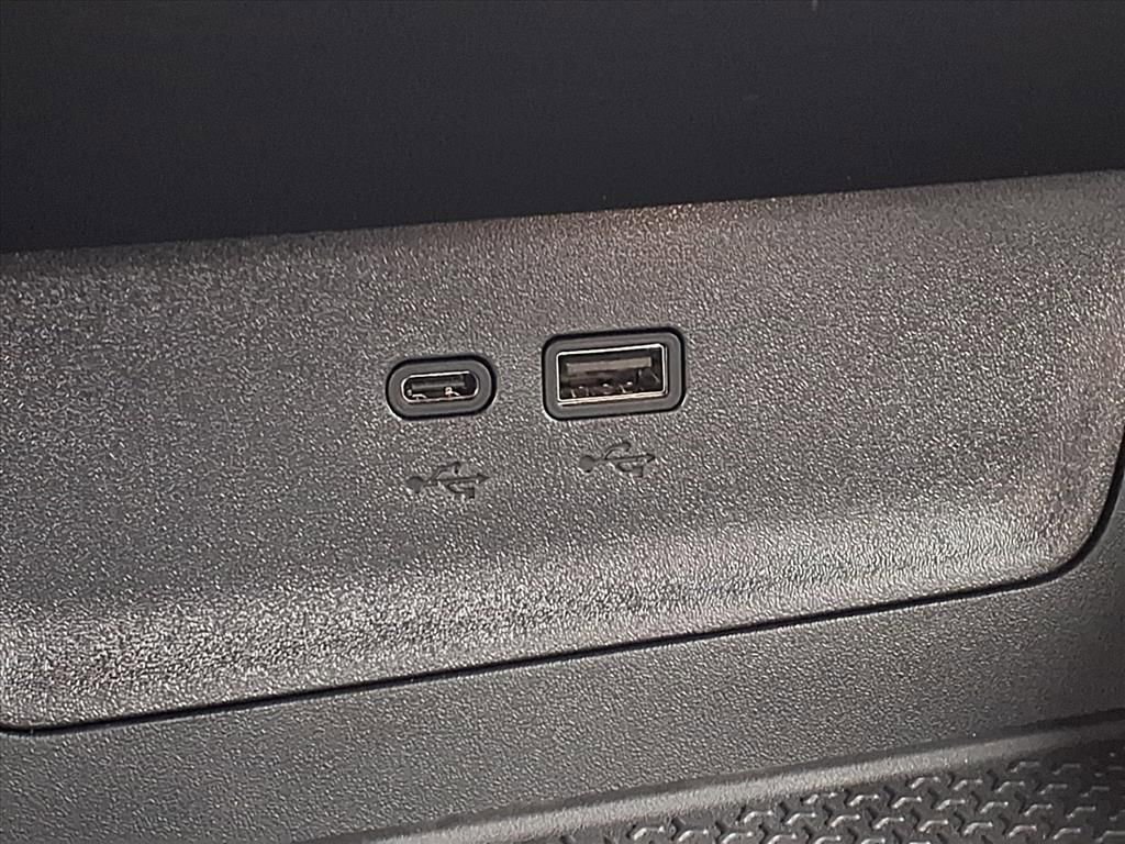 New 2026 Chevrolet Equinox LT image 18