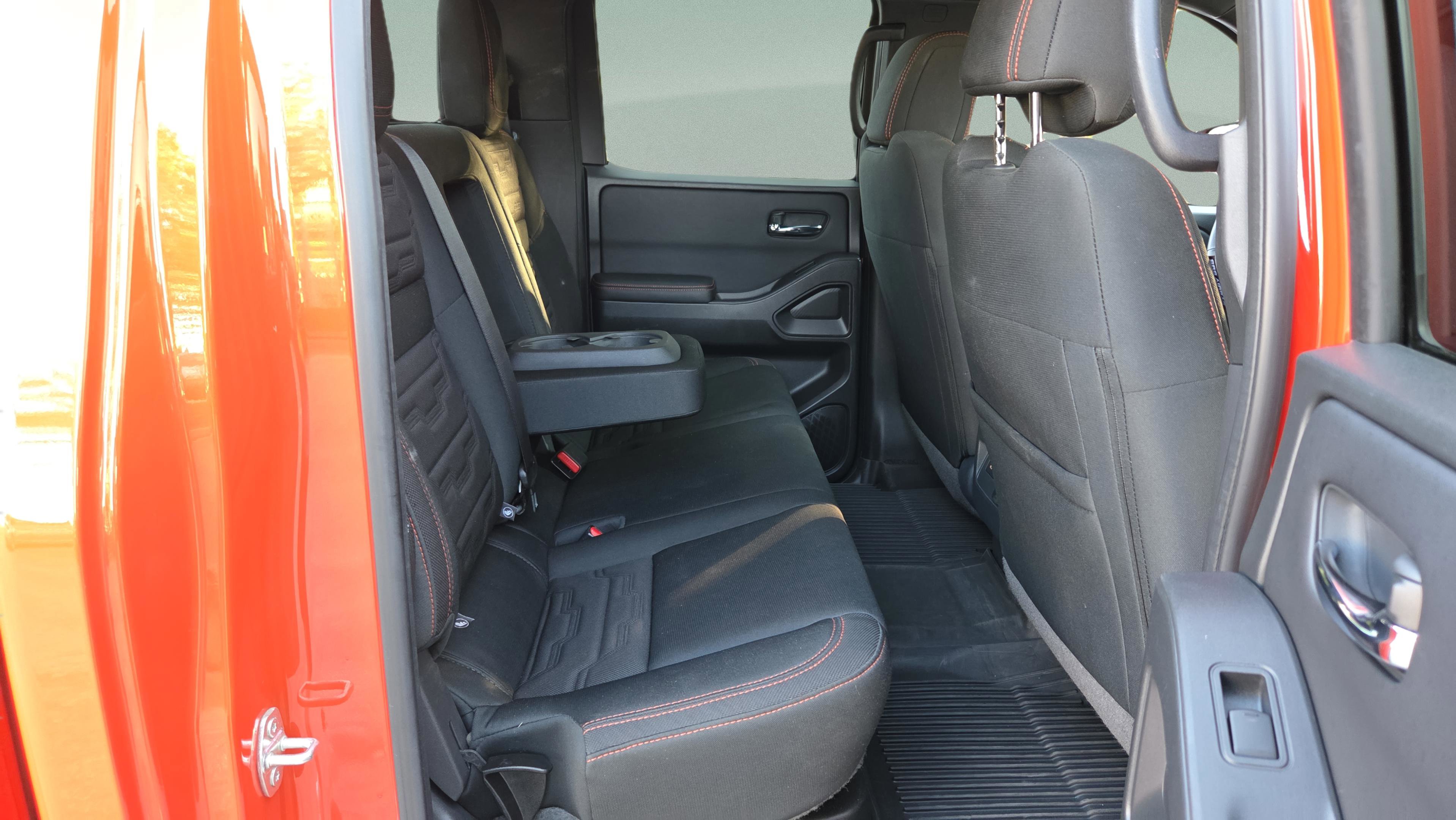 Used 2025 Nissan Frontier Pro-X w/ Pro Convenience Package RWD image 14