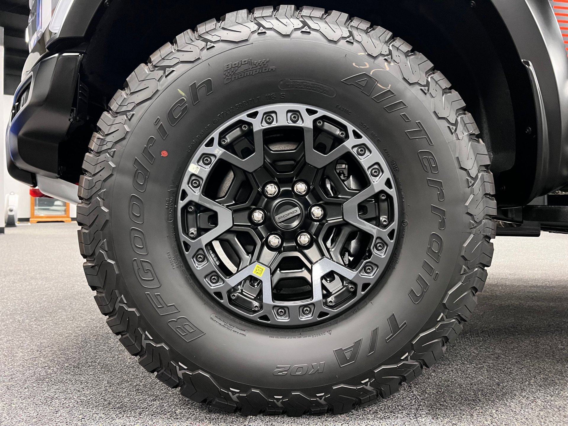 Used 2025 Ford F150 Raptor w/ Equipment Group 803A Raptor R image 14