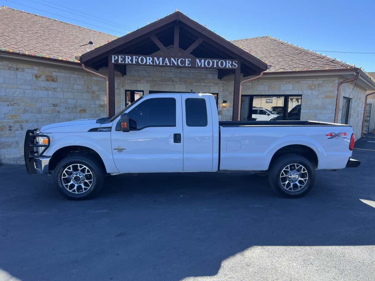 Used 2015 Ford F250 XL w/ XL Appearance Package AWD/4WD image 2