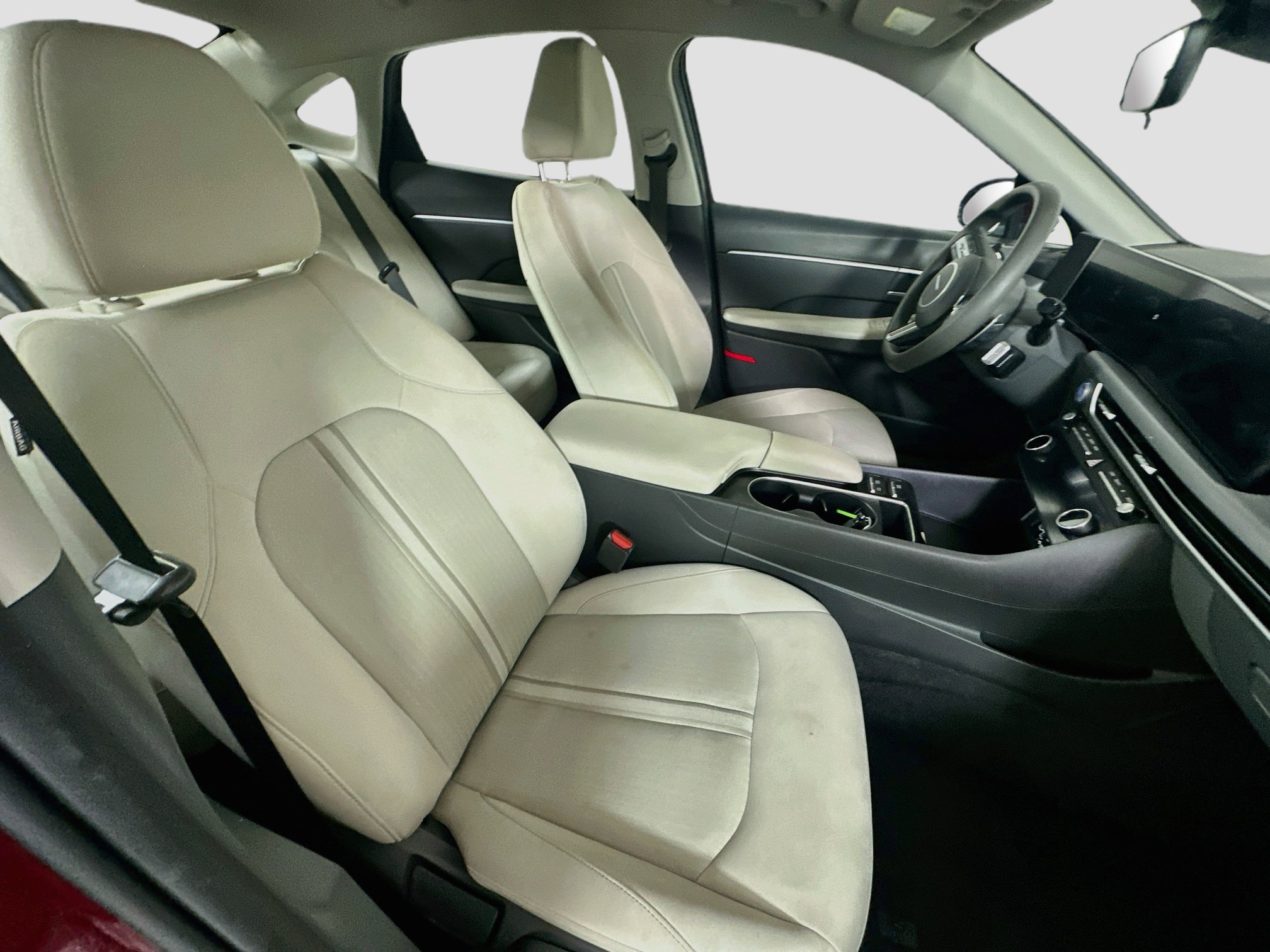 Used 2025 Hyundai Sonata SEL FWD image 30