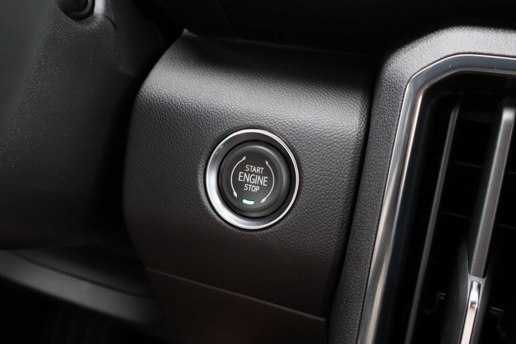 New 2026 GMC Acadia AT4 w/ Luxury Package AWD/4WD image 17