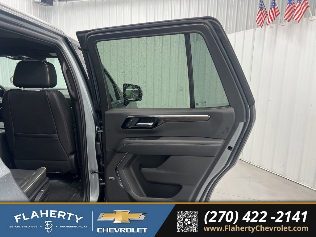 Used 2025 Chevrolet Tahoe Premier image 12