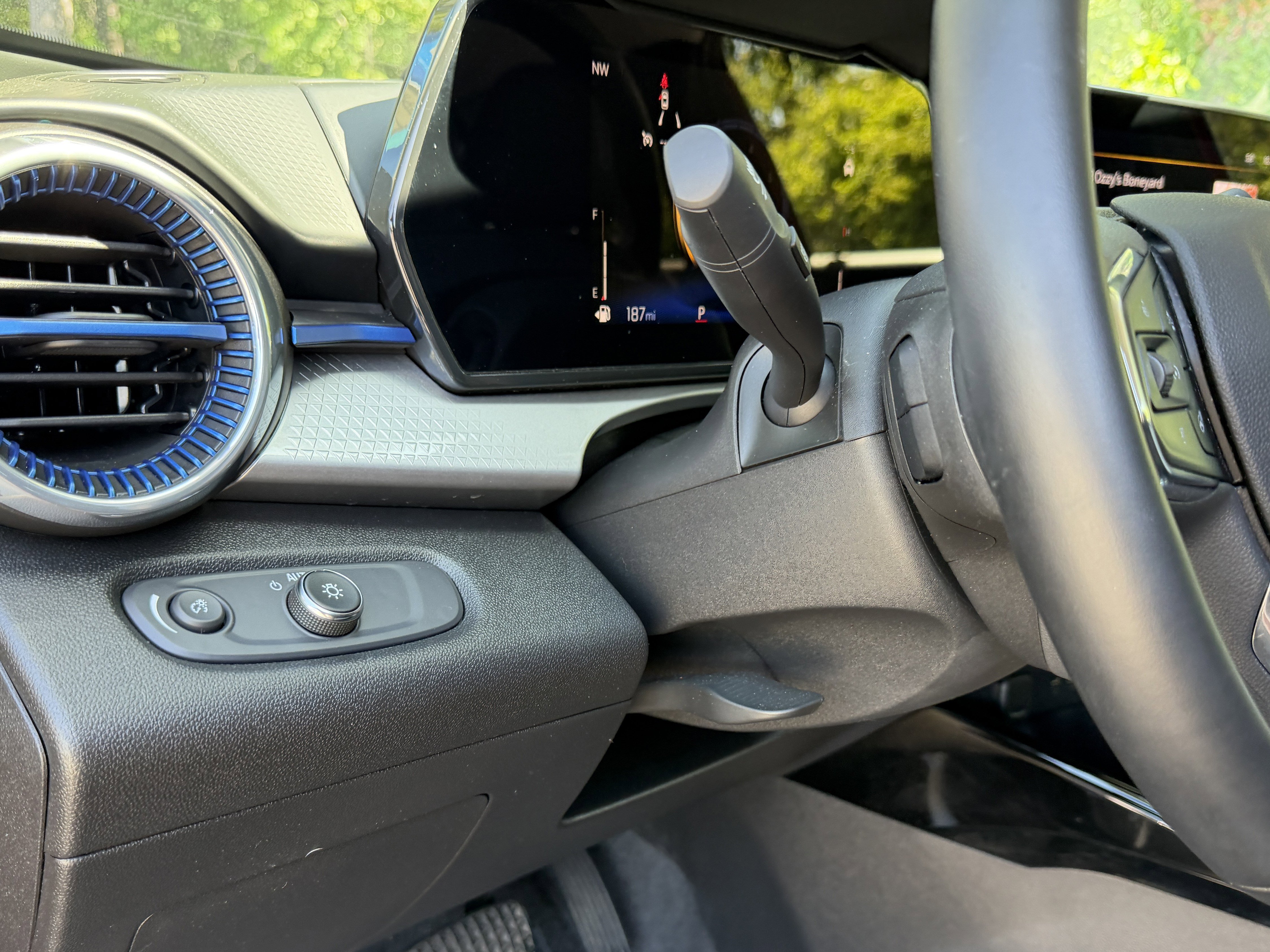 Used 2024 Chevrolet Trax LT w/ Driver Confidence Package image 17