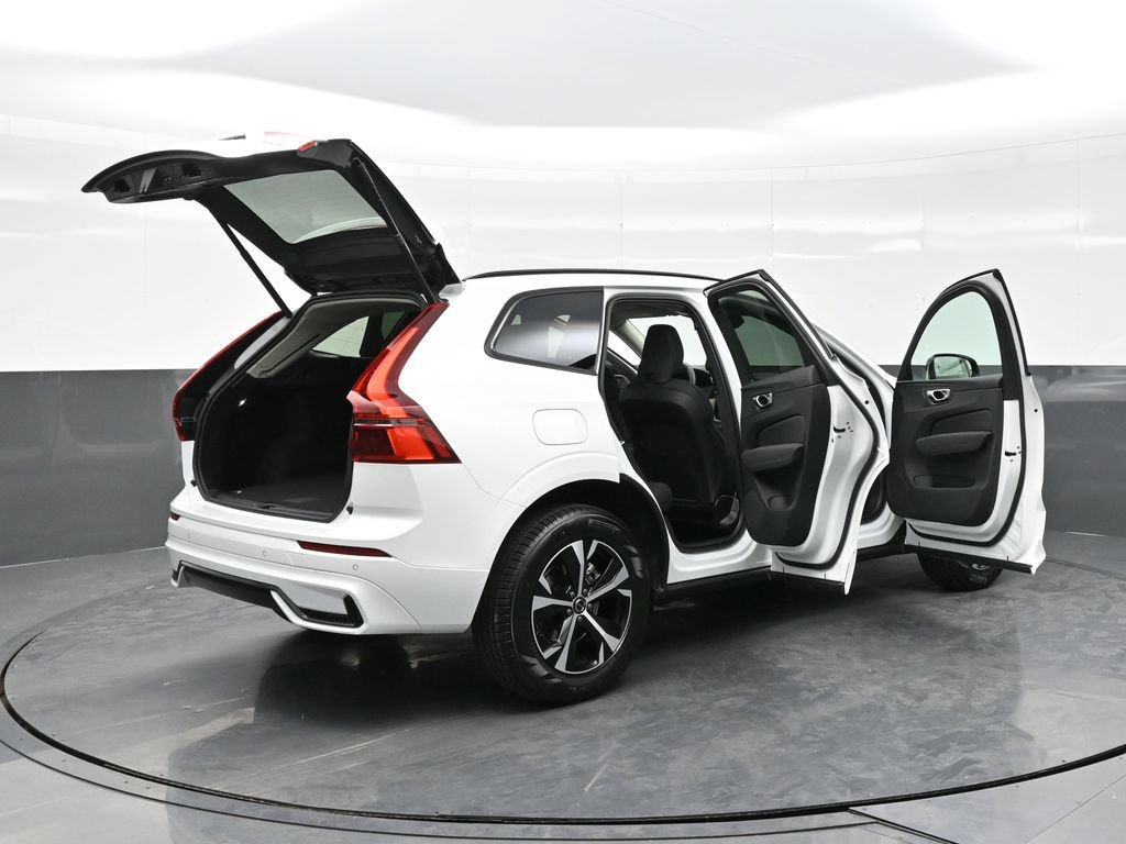 New 2026 Volvo XC60 B5 Core AWD/4WD image 43