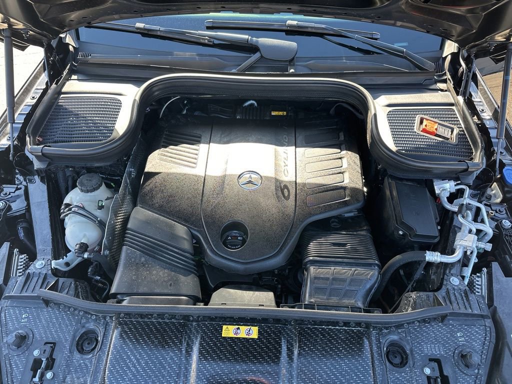 Used 2025 Mercedes-Benz GLS 450 4MATIC image 33