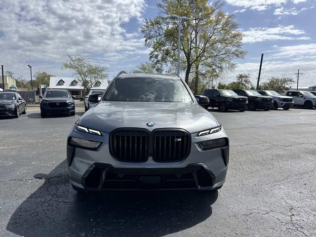 Used 2024 BMW X7 M60i w/ Executive Package image 2