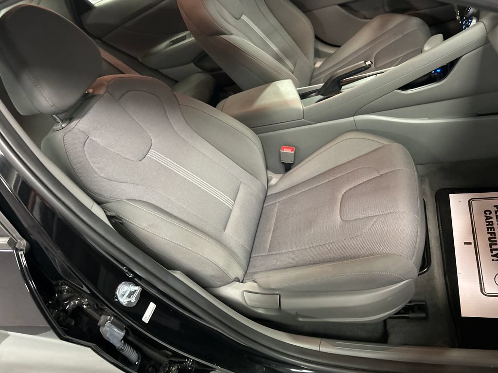 Used 2026 Hyundai Elantra SE FWD image 21